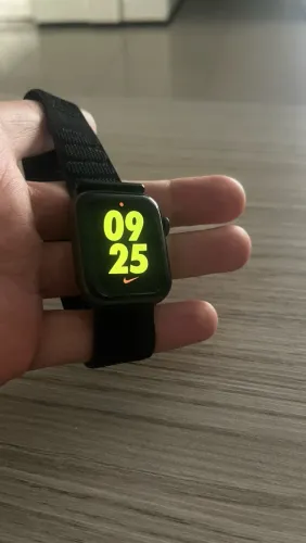 Apple Watch SE