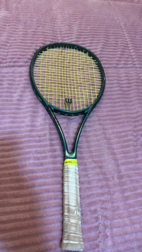 Raquete Wilson Blade V9