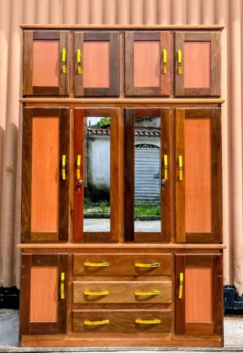 Guarda roupa de casal 4 portas novo.
