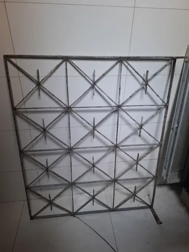Grade de ferro 