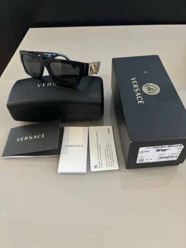 Óculos Versace icônic. Original 