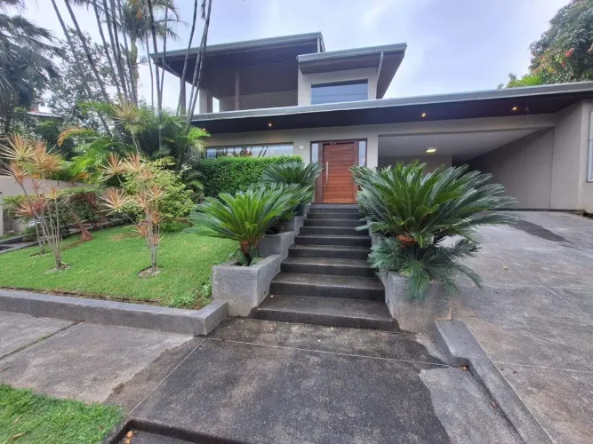 Casa em Condomínio para Locação em Santana de Parnaíba, Alphaville, 4 dormitórios, 4 suíte