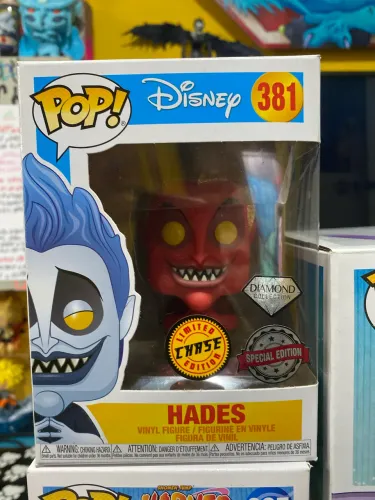 R$230 - Hades chase funko pop