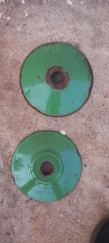 Pratos de iluminação antigo