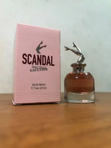Perfume Scandal miniatura 6 ml
