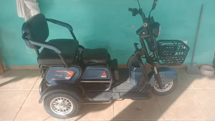 Triciclo Elétrico Duos Azul 2024