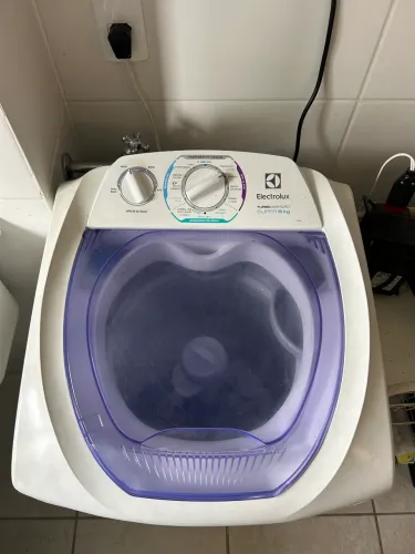 Máquina de lavar Electrolux turbo agitação 8kg - LT08E 127v + transformador