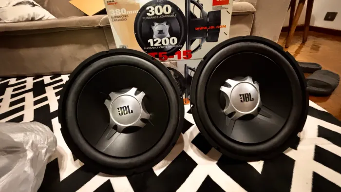 Auto falante JBL 15 polegadas