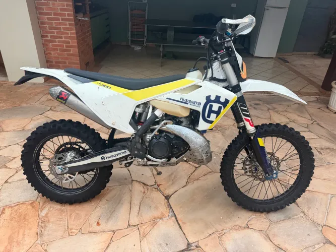 Husqvarna TE 300 injetada