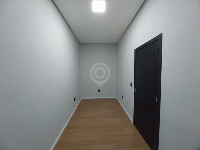 Sala : / Comercial / Centro