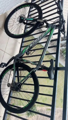 Bike firts aro 19 9 v aceito cartão