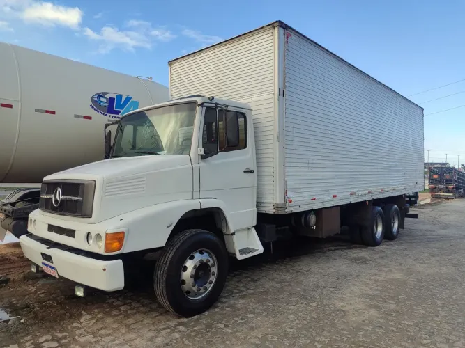 1418 E