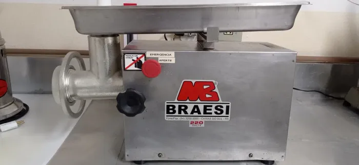 Máquina Moer Carne Braesi Boca 8/9