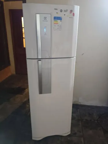 Vende-se geladeira Electrolux