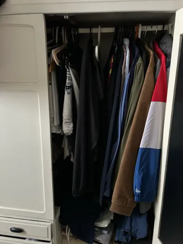 Guarda roupa antigo