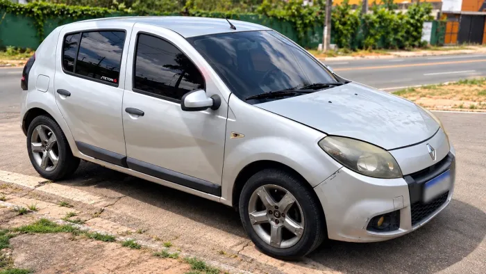 Renault Sandero Expression Hi-flex 1.0 16V 5P 2013