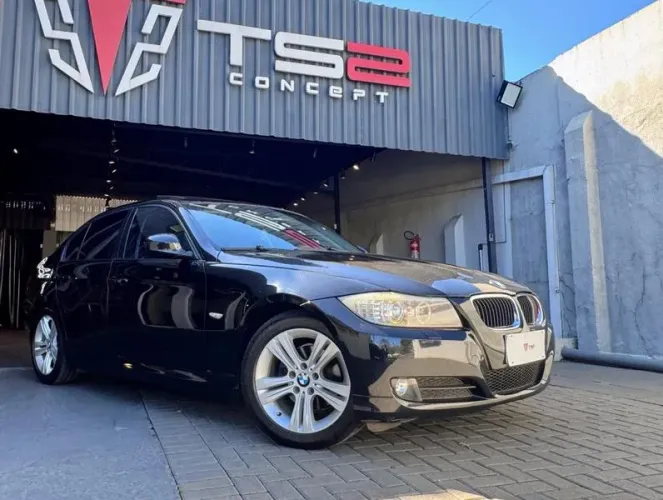 BMW 320I 320i 2010