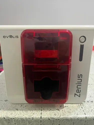 Máquina de fazer cartão e crachá Evolis zenius