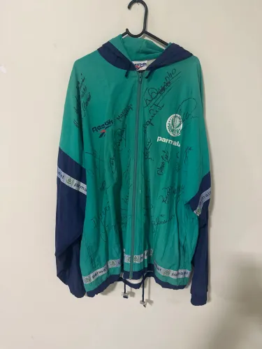 Agasalho autografado do Palmeiras 1996