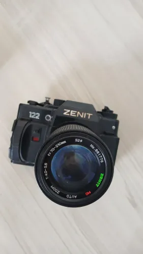 Máquina fotográfica antiga Zenit 122