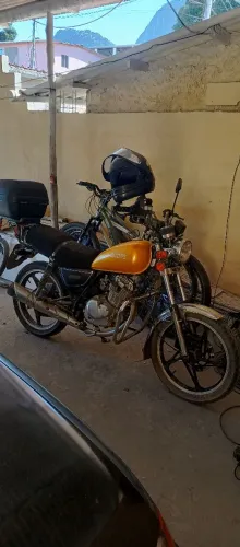 Suzuki intruder GN 125