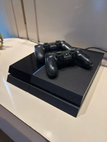 Ps4 Fat Desbloqueado + 2 controles