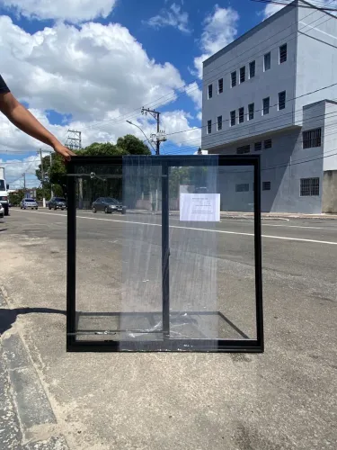 JANELA DE ALUMÍNIO PRETO 2 FOLHAS 1.00X1.00 - QUEIMA DE PREÇOS 