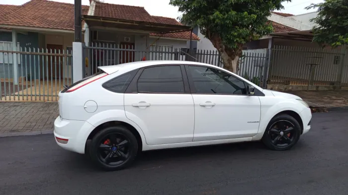 Ford Focus 2.0 16v/se/se Plus Flex 5P Aut. 2013