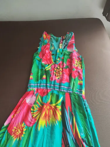 Vestido florido longo
