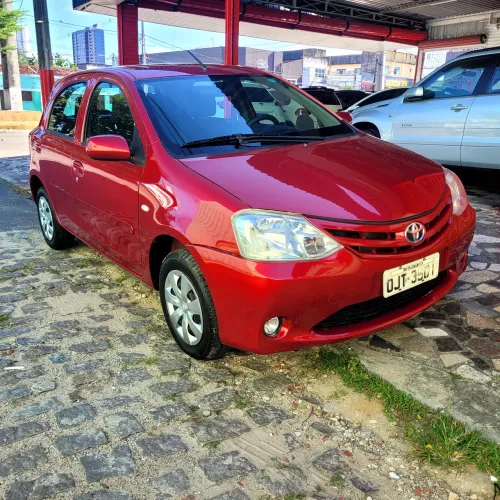 Toyota Etios X 1.3 Flex 16V 5P Mec. 2013