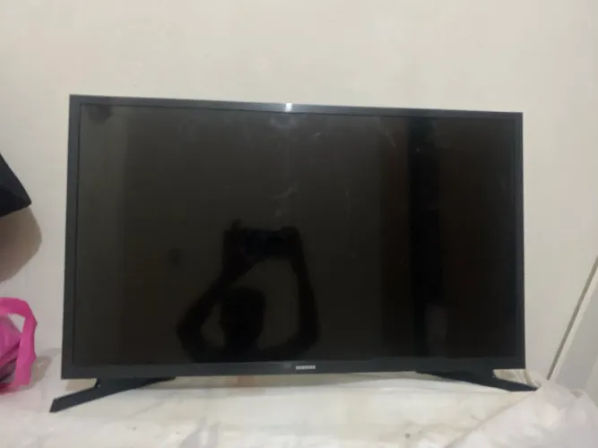 Tv pra retirada de peças