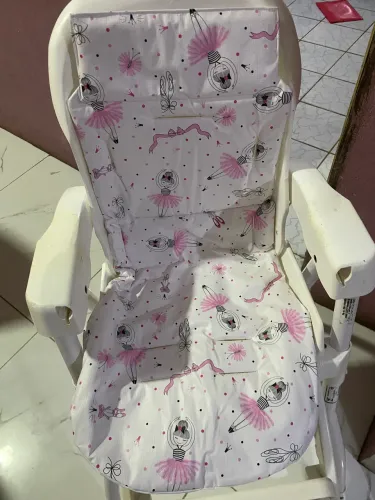 Cadeirinha de alimentação