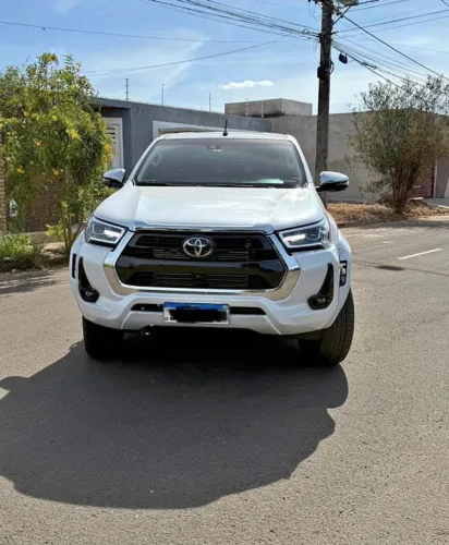 Toyota Hilux CD SRX 4X4 2.8 TDI 16V Diesel Aut. 2024