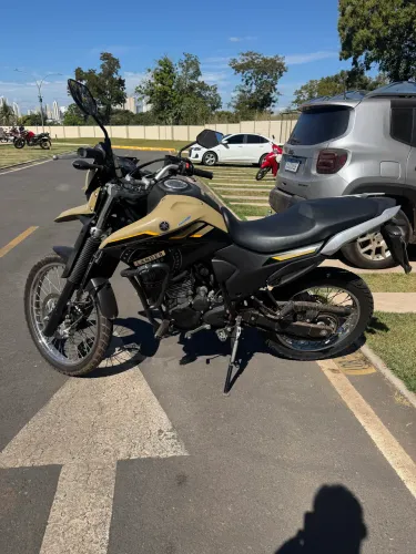 XTZ 250 Lander