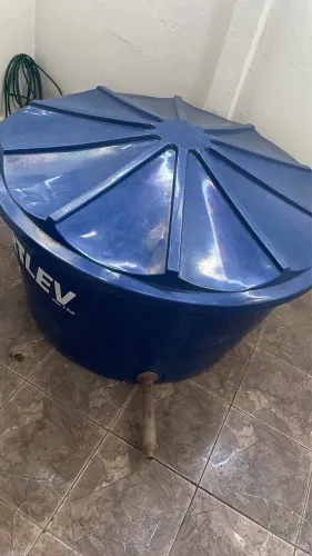 Caixa d?água nova 1000L