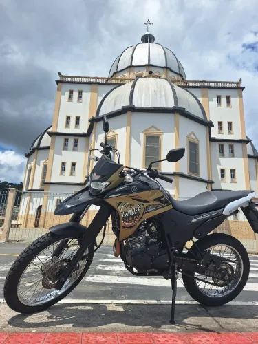 LANDER 250 2022 16KM RODADO