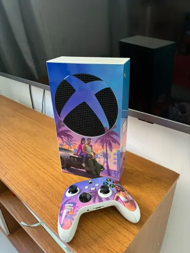 XBOX SÉRIES S 512 GIGAS SEMI NOVO