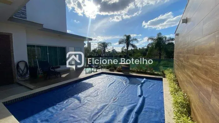 Casa de Condomínio para aluguel, 5 quartos, 5 suítes, 4 vagas, GAVEA - Uberlândia/MG