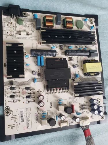 Placa fonte TV 65 polegadas / hisense e toshiba RSAG *ROH