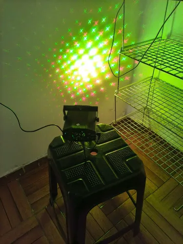 Mini projetor para festas