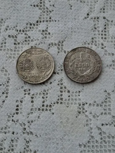 02 Moedas de 200 Reis em prata do Brasil Antigo sendo (01) 1922 e (01)1930