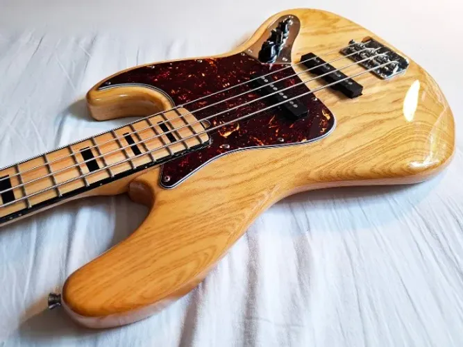Baixo Sx Jazz Bass Vintage Sjb75 + acessórios