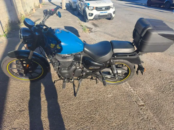 Moto com revisão de 5 e 5 mil trocada óleo e filtro