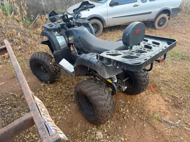Quadriciclo 250 cc