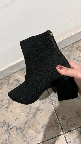 Bota meia preta Constance