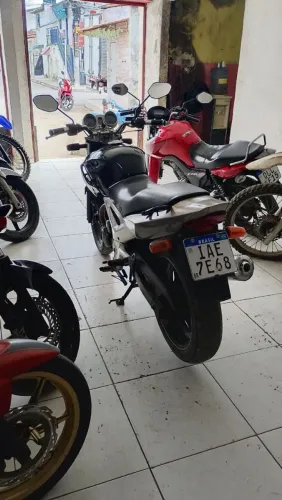 Vendo esta esta moto em ótimo estado de conservação