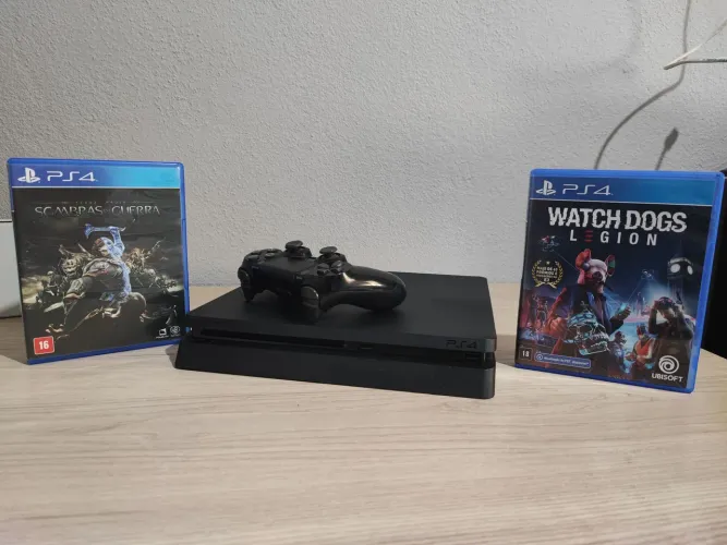 PS4 Slim com 2 controles e 2 JOGOS