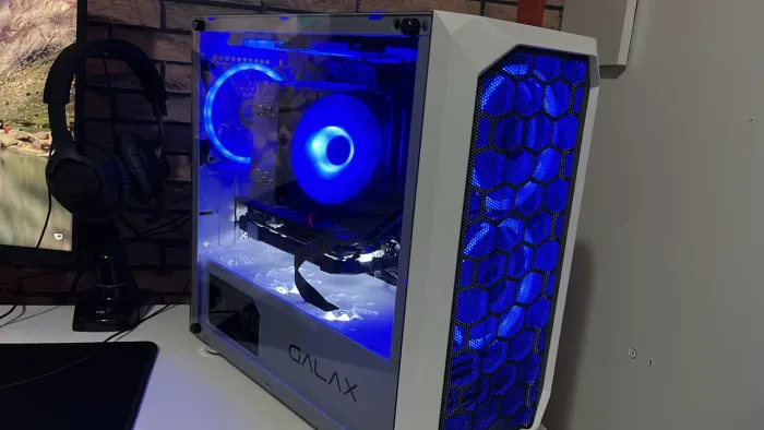 PC Gamer Ryzen 7 5700G | RTX 2060 Super 8GB | 32GB RAM 3600MHz | SSD NVMe + SSDs