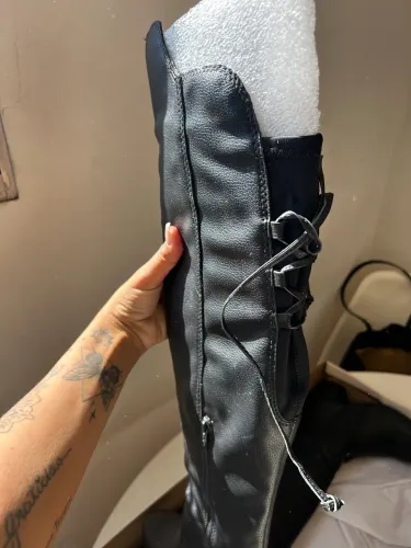 Bota Botero nova
