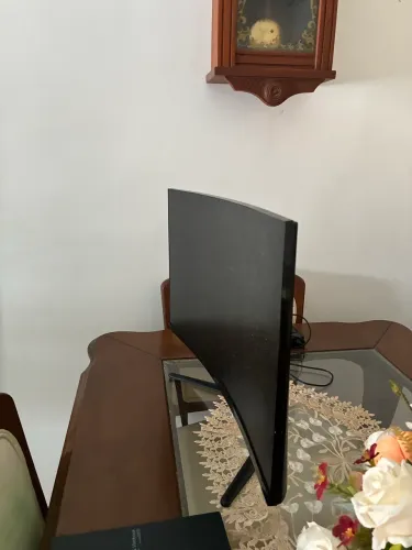 Monitor acer 27? polegadas curvo 180 hz